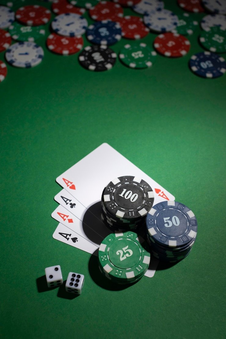 Layar permainan Book of Dead menampilkan gulungan 5x3, simbol tematik Mesir, dan tombol spin